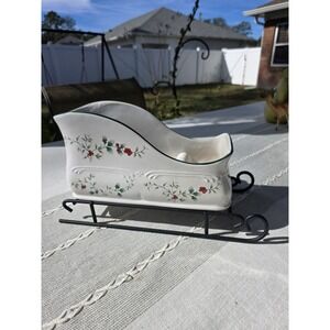 Pfaltzgraff Winterberry VTG Christmas Sleigh Server Bowl w Metal Stand 14" Decor